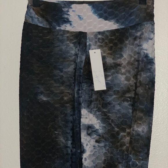 NWT Anti Cellulite Tie Dye Leggings - Picture 12 of 12